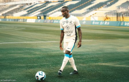 طقم الاتحاد الجديد.. بحر ورمل