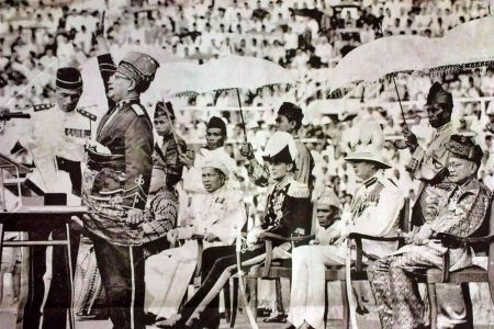 ماليزيا تستحضر مسيرة الاستقلال بعد 68 عاما على رفع العلم الوطني