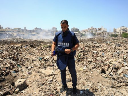 جدعون ليفي: لا يمكن الوثوق بروايات من يقتل الصحفيين بالجملة وبدم بارد