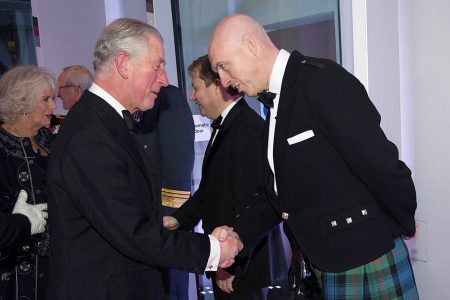 الحكومة البريطانية تعين صحفيا من “ذا صن” رئيسا للاتصالات