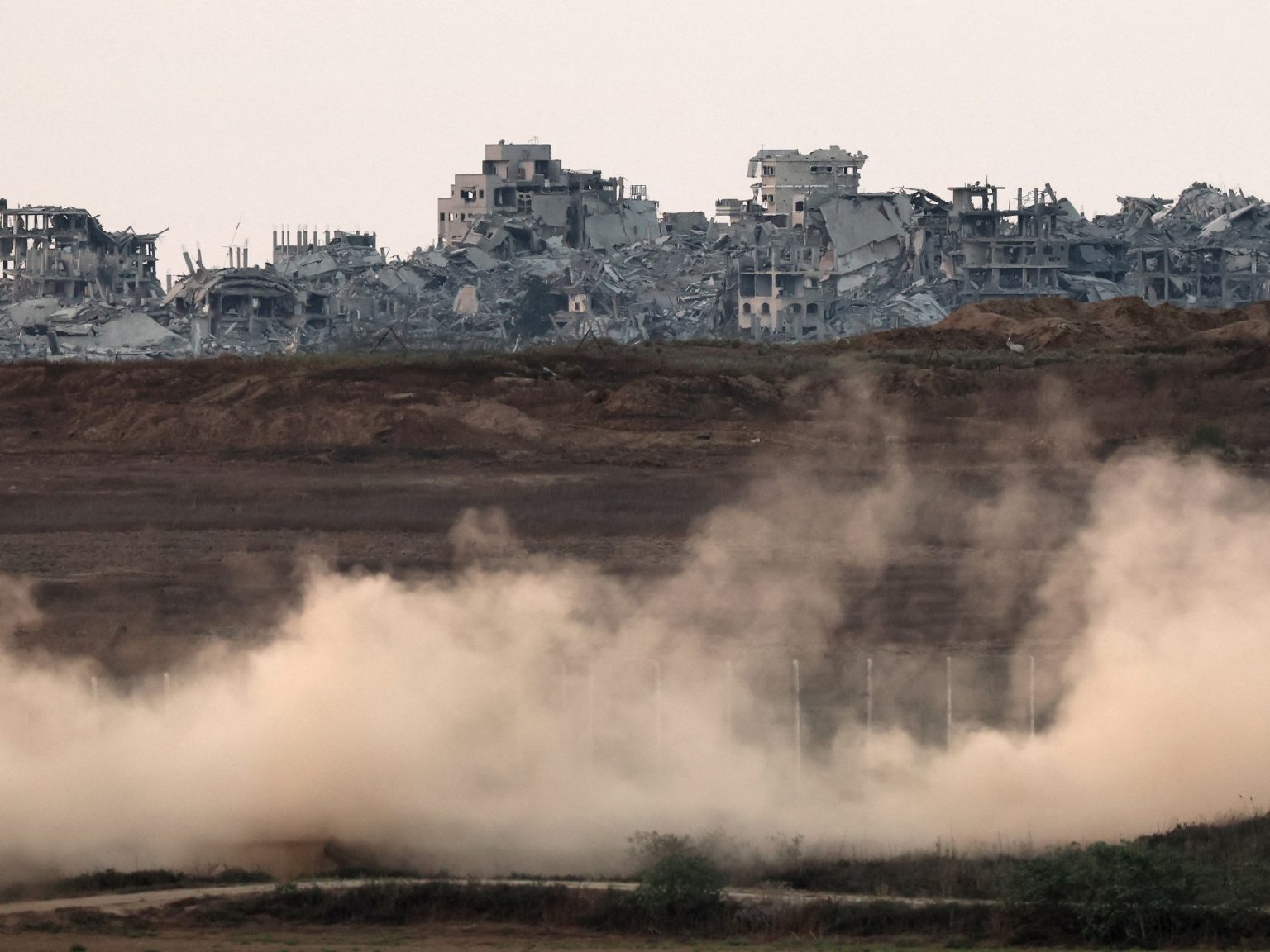 المقاومة تتصدى للعدوان ونتنياهو يبحث مع قيادات عسكرية وأمنية خطة احتلال غزة