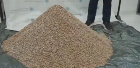 إحباط تهريب أكثر من 817 ألف حبة محظورة في منفذ البطحاء