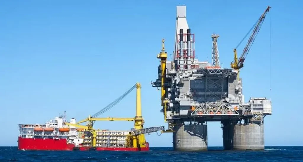 ارتفاع أسعار النفط وسط تفاؤل بعد تمديد هدنة الرسوم الجمركية بين الولايات المتحدة والصين