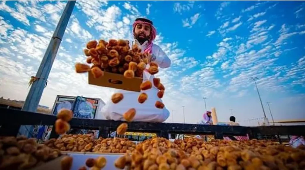 ورشة عمل تفتح آفاق التعاون بين منتجي التمور والمركز الوطني للنخيل في الجوف