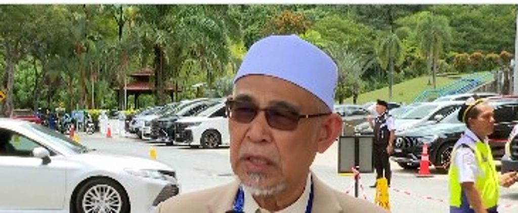 رئيس مركز الوسطية التايلاندي: رابطة العالم الإسلامي حاضنة لقيم التسامح والتعايش السلمي