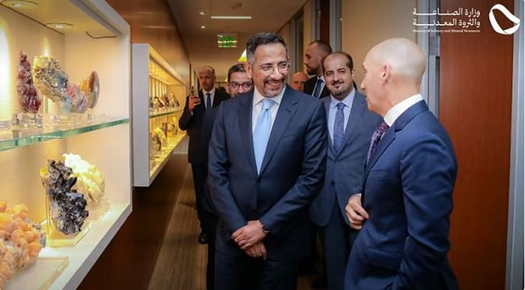 لتصبح لاعبًا رئيسيًا في السوق العالمي.. المملكة تعزّز الشراكات وتنقل التقنيات لإنتاج الليثيوم