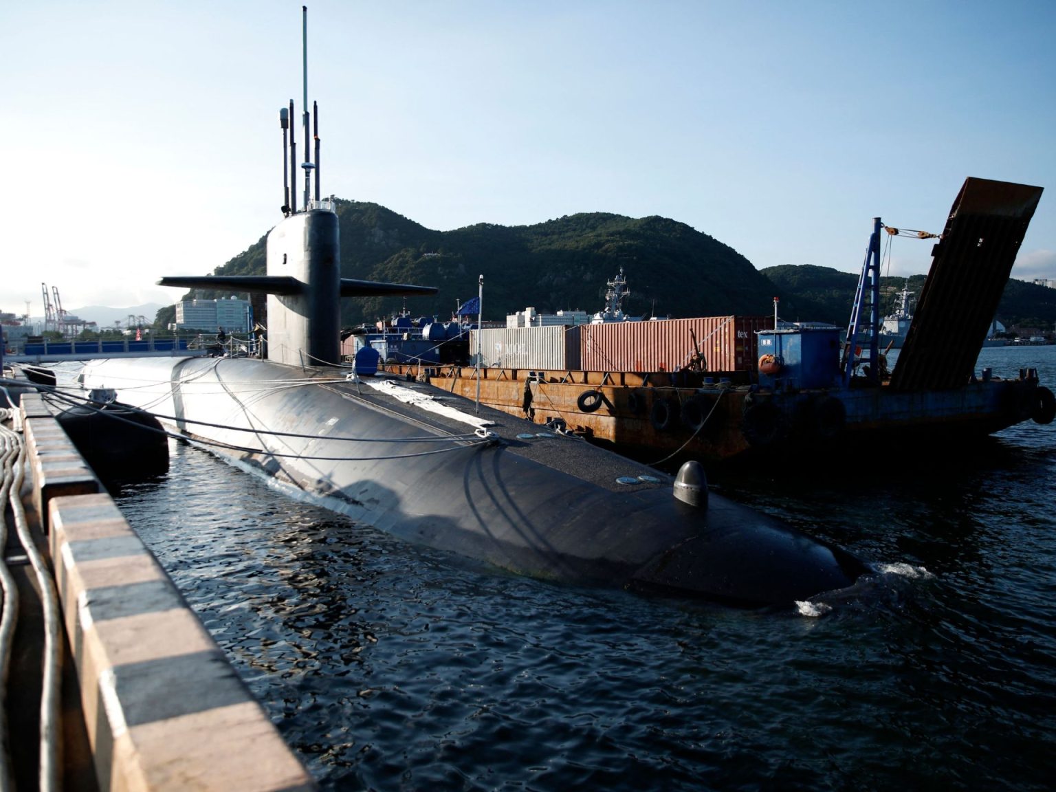 موقع بريطاني: الآن حق لنا أن نتوجس من تعامل ترامب مع النووي الأميركي