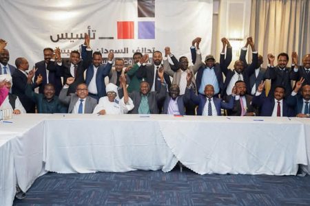 تحذيرات حاكم دارفور من مخططات لتقسيم السودان