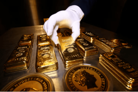 من شيكاغو إلى الأسواق العالمية.. الذهب في اختبار جديد