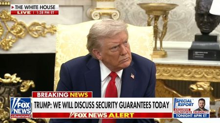 ترامب: نسعى مع روسيا وأوكرانيا لاتفاق سلام مستدام وأوروبا خط الدفاع الأول عن كييف