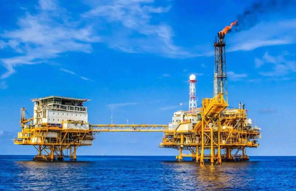 “جزء من كل بيت في مصر”.. وزير البترول يزف بشرى سارة للمواطنين بشأن حقل ظهر