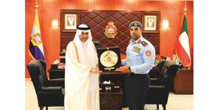 نائب رئيس الأركان تلقى دعوة لحضور معرض الدفاع البحري «ديمدكس 2026»