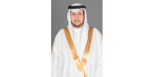 الحظر على الموظف العمل بمرتب أو مكافأة أو بدونهما حتى خارج أوقات الدوام الرسمي.. ليس مطلقاً