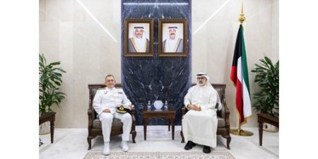 نائب وزير الخارجية بحث الجهود الدولية المبذولة لتأمين الملاحة البحرية في المنطقة