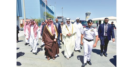 بالفيديو.. وزير الداخلية السعودي زار قاعدة صباح الأحمد لخفر السواحل