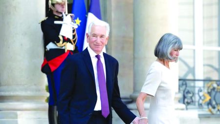 إدارة ترامب تزيد العراقيل والصعوبات أمام دبلوماسيي الولايات المتحدة في الخارج