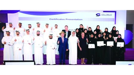 نهيان بن مبارك: الإسهام في مسيرة الوطن التنموية غاية شباب الإمارات