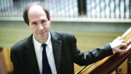 المدعي العام السابق: الليبرالية الأميركية تتعرّض لهجوم غير مسبوق