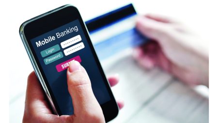 «هاي ماما».. احتيال إلكتروني جديد بـ «أصوات الأقارب»