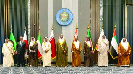 المرر يترأس وفد الإمارات المشارك في اجتماع المجلس الوزاري لمجلس التعاون