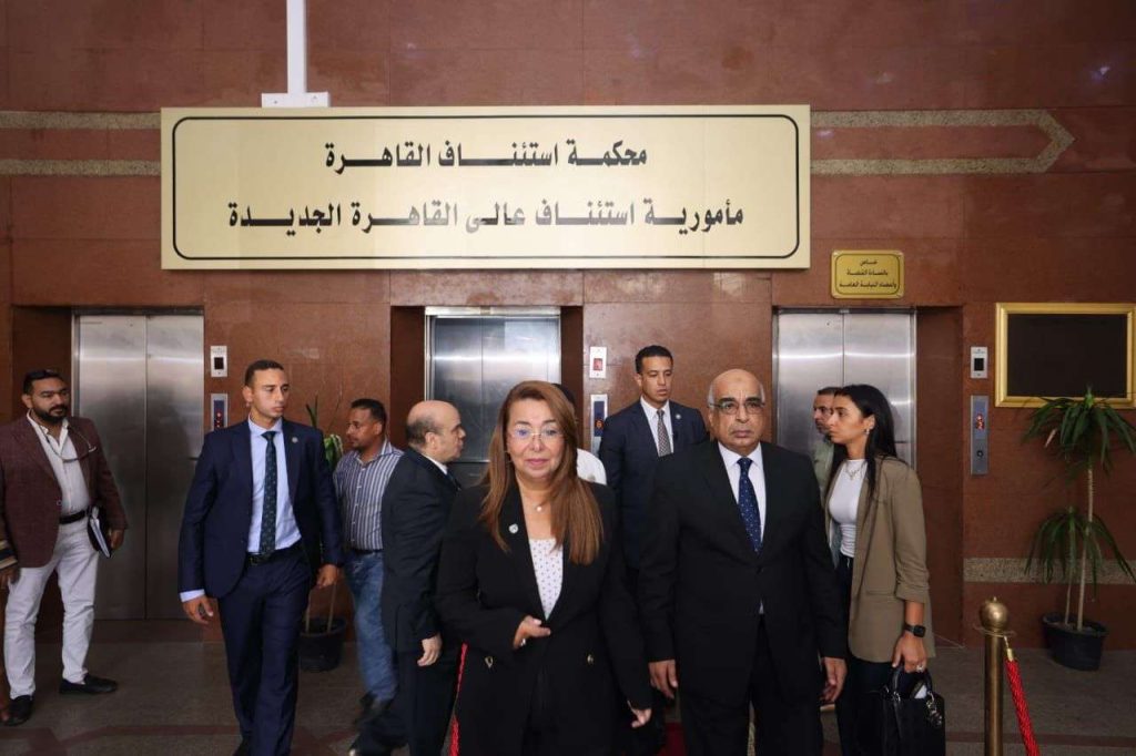 وزير العدل يفتتح غرفتين مؤمنتين مخصصتين للمرأة ضحية العنف بمحكمة القاهرة الجديدة