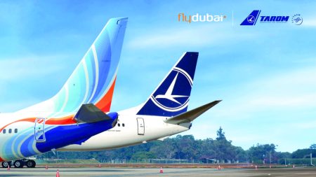 «فلاي دبي» توقع اتفاقية شراكة مع «طيران تاروم»
