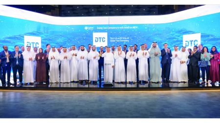 33.2 مليار درهم عائدات طرح 6 شركات