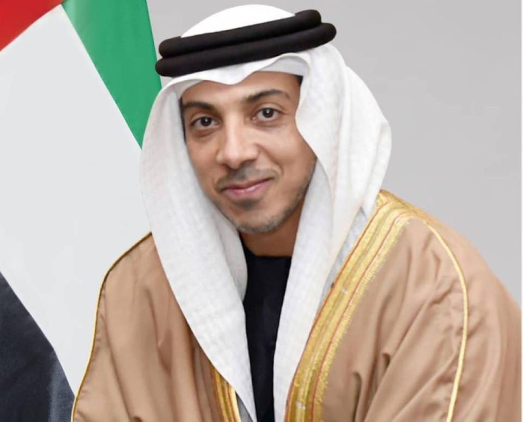 نيابة عن رئيس الدولة.. منصور بن زايد يصل الدوحة ليرأس وفد الإمارات إلى القمتين الخليجية الاستثنائية والعربية – الإسلامية الطارئة