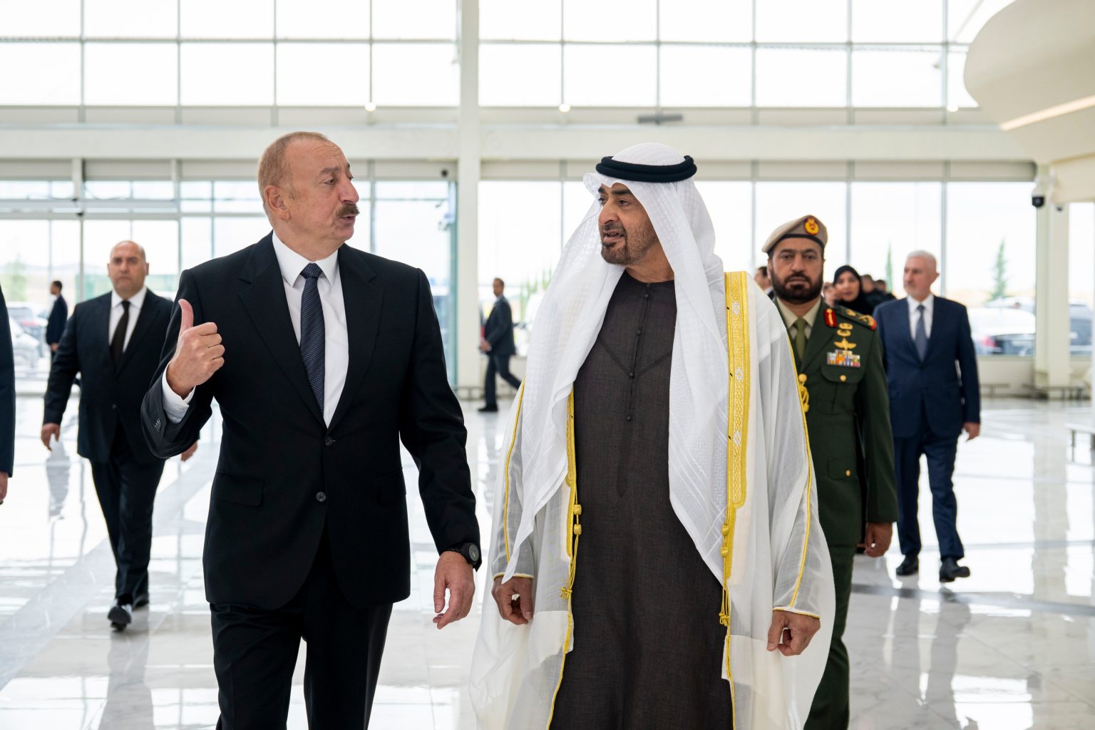 رئيس الدولة ورئيس أذربيجان يشهدان إعلان الشراكة الإستراتيجية الشاملة بين البلدين وعدداً من مذكرات التفاهم