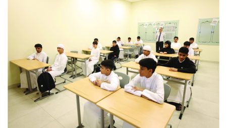 اختبارات معيارية لقياس أداء الطلبة من «الروضة» حتى «الثانوية»