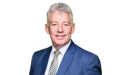 رحلات جوية بلا طيار يقودها الذكاء الاصطناعي.. “غريفيث” يكشف عن سيناريوهات مذهلة