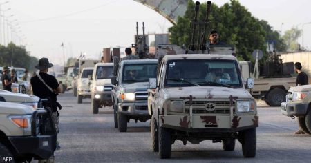 «الجامعة العربية» تحذّر من دوامة الصراع في ليبيا وتدعو إلى حوار عاجل