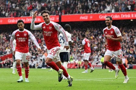 نوتنجهام ضحية انتفاضة أرسنال بالـ3