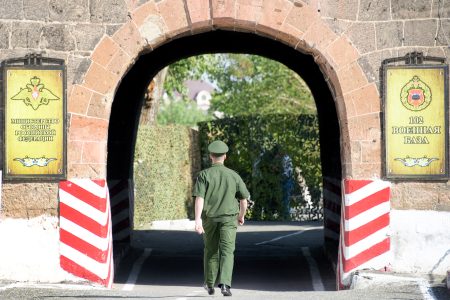 تعرّف على القاعدة الروسية في أرمينيا.. وهل حان أوان تفكيكها؟