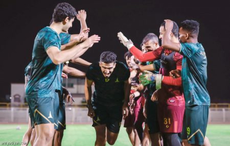 توصية دونيس تنقل الحافظ إلى الخليج