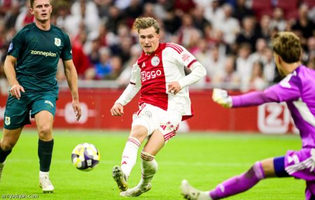 قبل تحدي الأبطال.. أياكس يجتاز اختبار زفوله