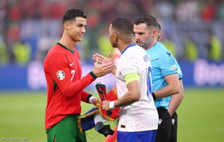 بسبب رونالدو.. مبابي يحلم بالجنسية البرتغالية