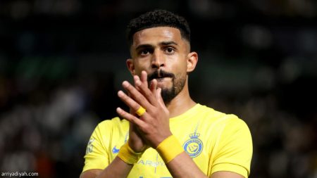 عروض خروج العمري.. النصر يرفض ويشترط