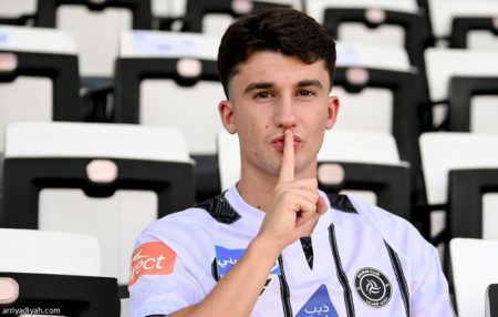 هيرنانديز.. ثالث اتحادي ينتقل إلى الشباب