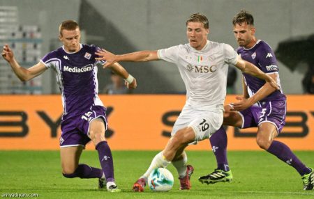 نابولي يعود بالنقاط الثلاث من فيورنتينا