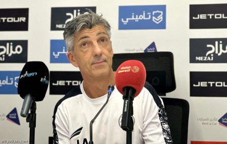 ألجواسيل: راض عن التعاقدات وانتظرونا بعد شهر