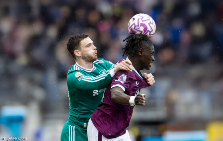 روبرتسون يتمسك بالمركز | صحيفة الرياضية