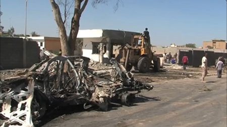 هجوم بسيارة مفخخة يستهدف بوابة معسكر للجيش الليبي في بني وليد