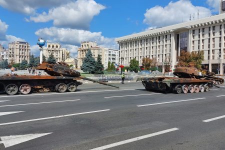 هل ينفذ ترامب تهديداته وينسحب من الوساطة الأوكرانية الروسية؟