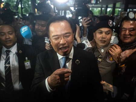 إمبراطور العقارات أنوتين شارنفيراكول رئيسا لوزراء تايلند