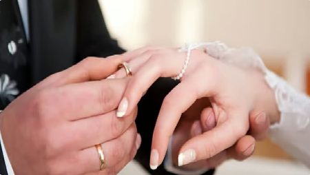 «التوقعات المقبولة».. مستشارة أسرية توجه نصيحة للفتيات قبل الزواج