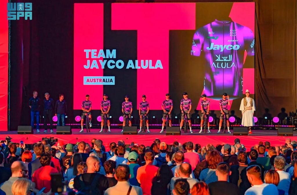 مهرجان نبض العُلا يقدّم تجربة تدريبية مع نخبة محترفين من فريق «جايكو العُلا» للدراجات