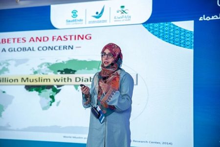 استشارية: فئات من مرضى السكري يواجهون خطورة بالغة عند الصيام
