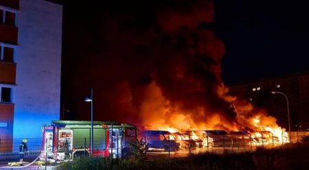 حريق يتسبب بانقطاع الكهرباء عن 50 ألف منزل في برلين