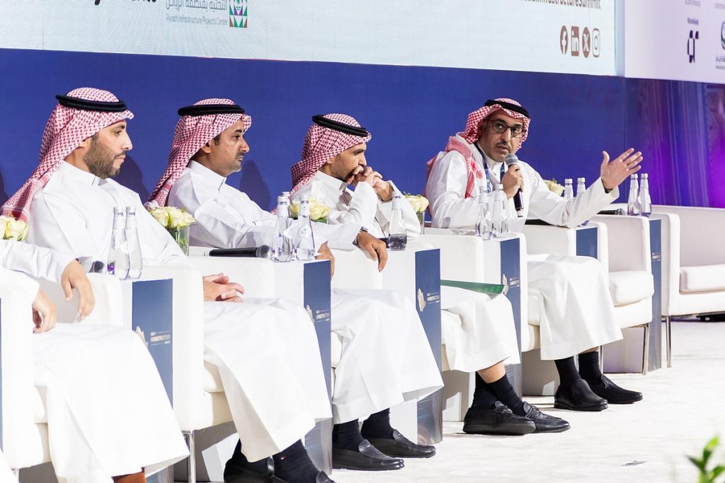 وزارة البيئة ومركز مشاريع البنية التحتية بالرياض والهيئة الملكية لمحافظة العلا يتصدرون منتدى "البنية التحتية العالمي"